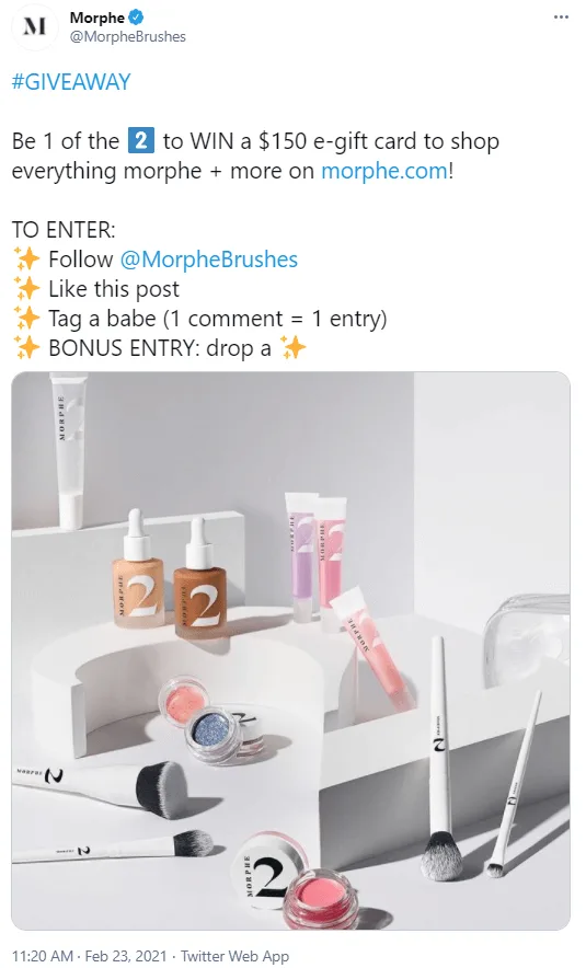 Ein Tweet von @MorpheBrushes, der ein Werbegeschenk ankündigt.