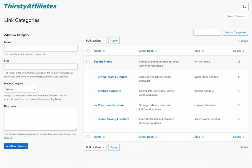 Painel de administração do ThirstyAffiliates mostrando as categorias de links com um formulário para adicionar uma nova categoria à esquerda e uma tabela de categorias à direita (5 itens)